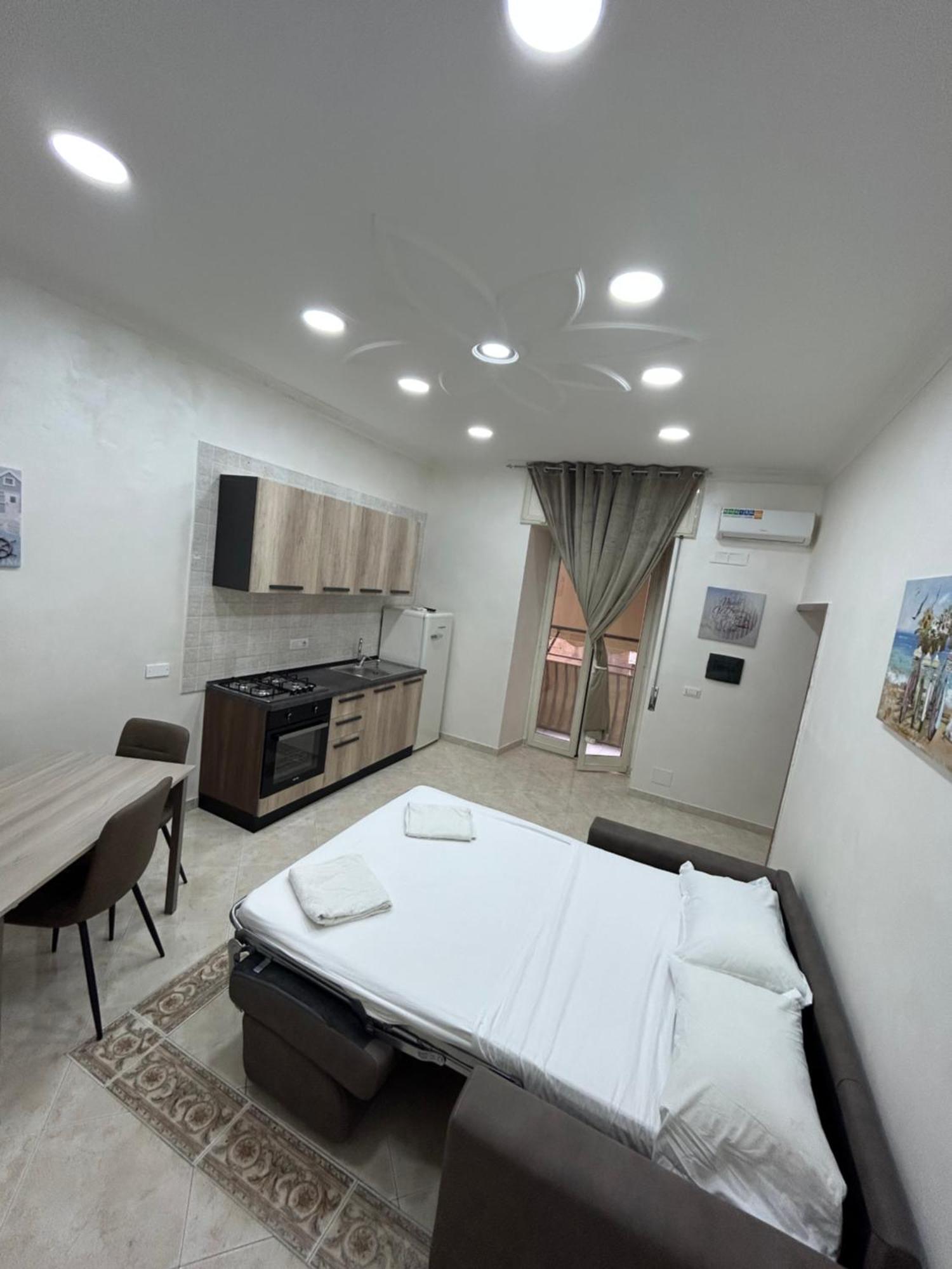 شقة Dora House Valentino نابولي المظهر الخارجي الصورة